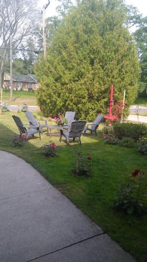 Luxury Suites At Military Trail Toronto Buitenkant foto